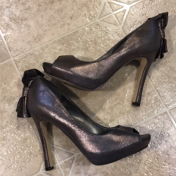 RSVP HIGH HEELS - Picture 2 of 12